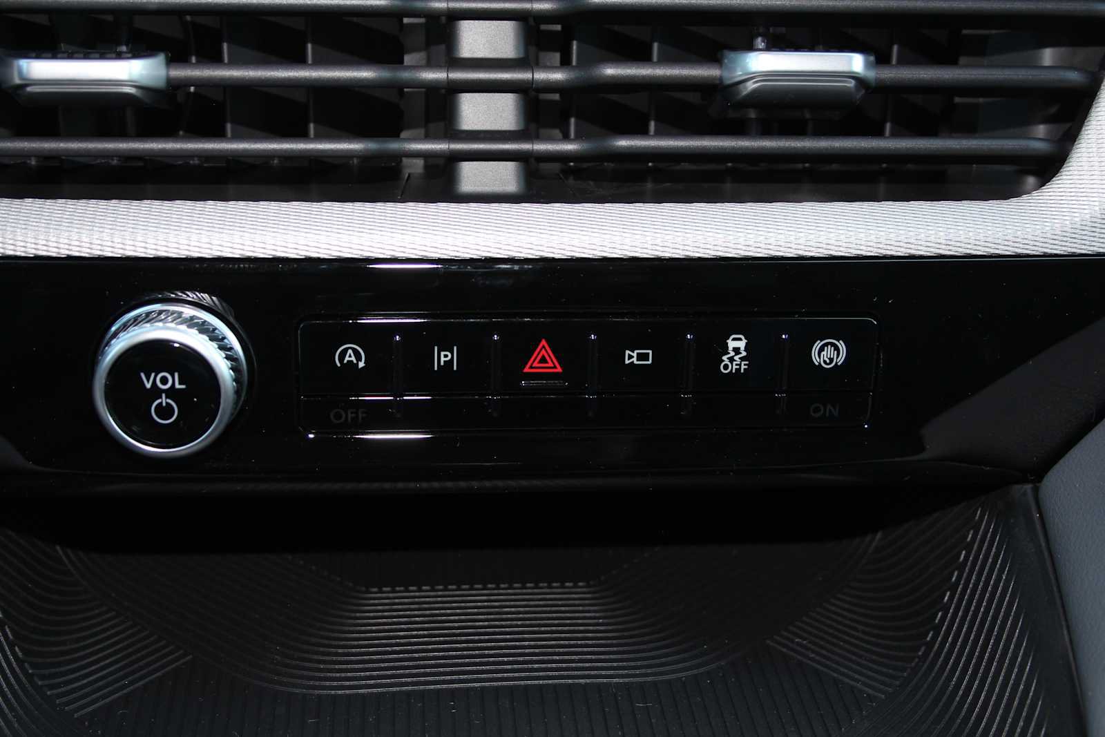 New 2026 Ford Explorer Active w/ Active Comfort Package RWD image 41