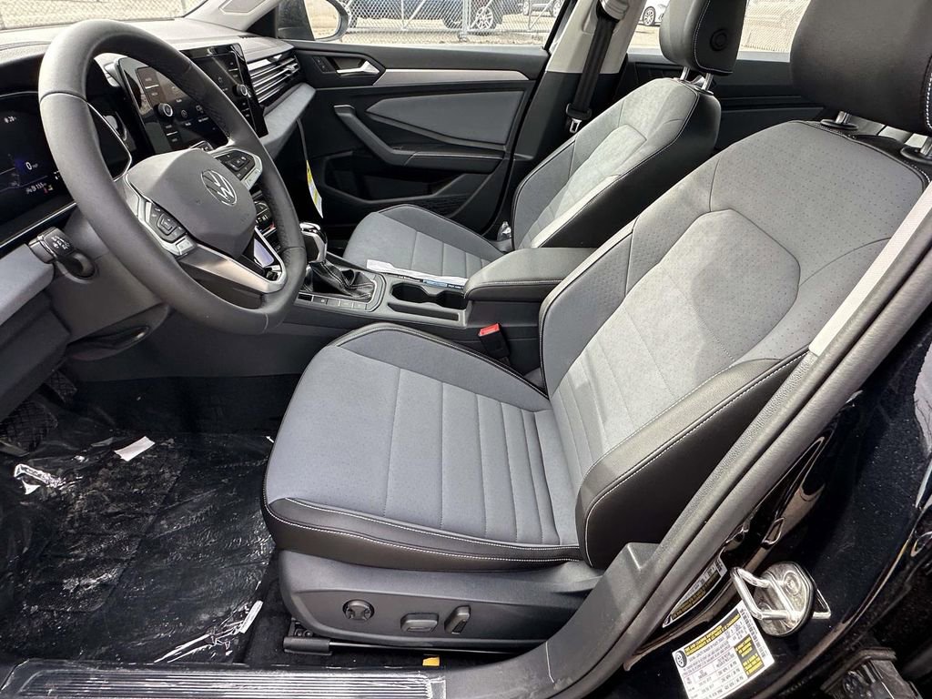 New 2026 Volkswagen Jetta SE image 12