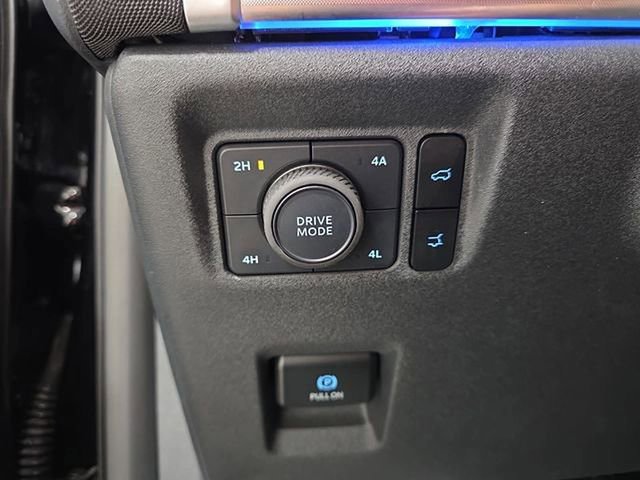 Used 2025 Ford Expedition Max Platinum AWD/4WD image 25