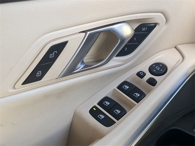 Used 2024 BMW 330i Sedan image 28