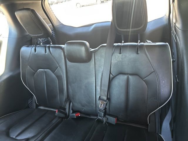 Used 2018 Chrysler Pacifica Limited w/ Advanced Safetytec Group FWD image 17