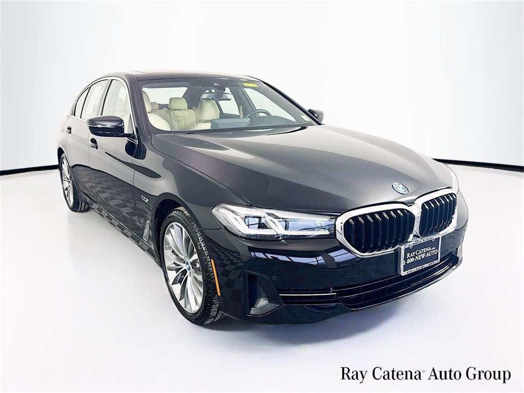 Certified 2023 BMW 530e xDrive w/ Premium Package image 1