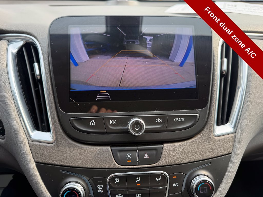 Used 2020 Chevrolet Malibu LT FWD image 26