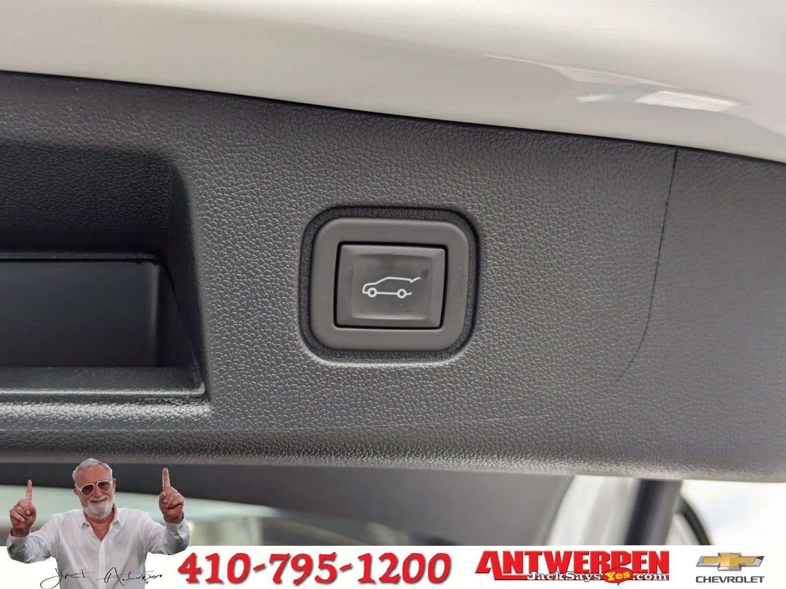 New 2024 Chevrolet Blazer EV RS image 13