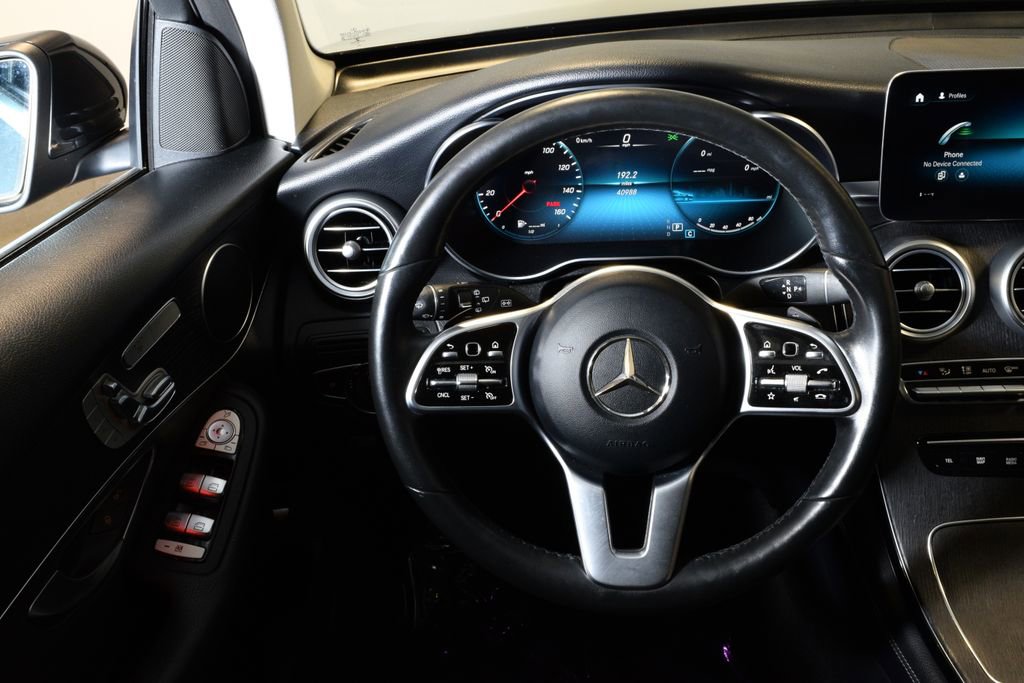Used 2021 Mercedes-Benz GLC 300 4MATIC image 12