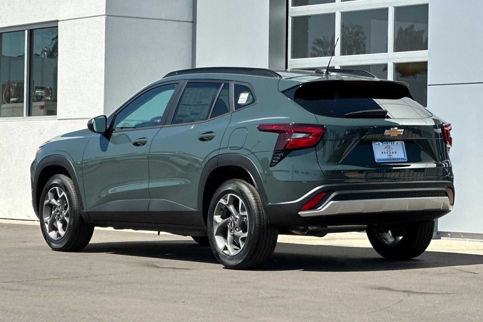 New 2026 Chevrolet Trax LT FWD image 6