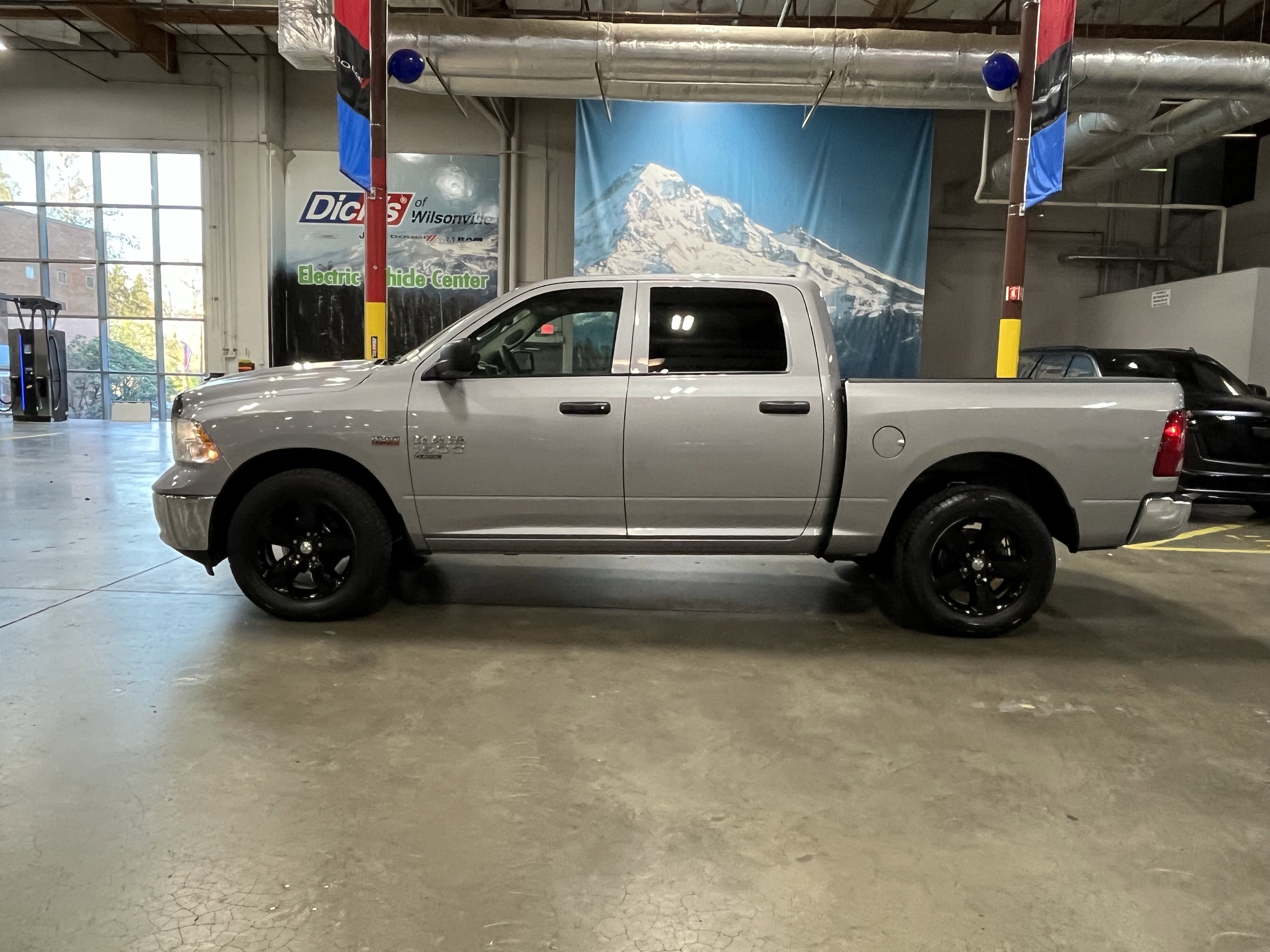 Used 2023 RAM 1500 Classic SLT image 2