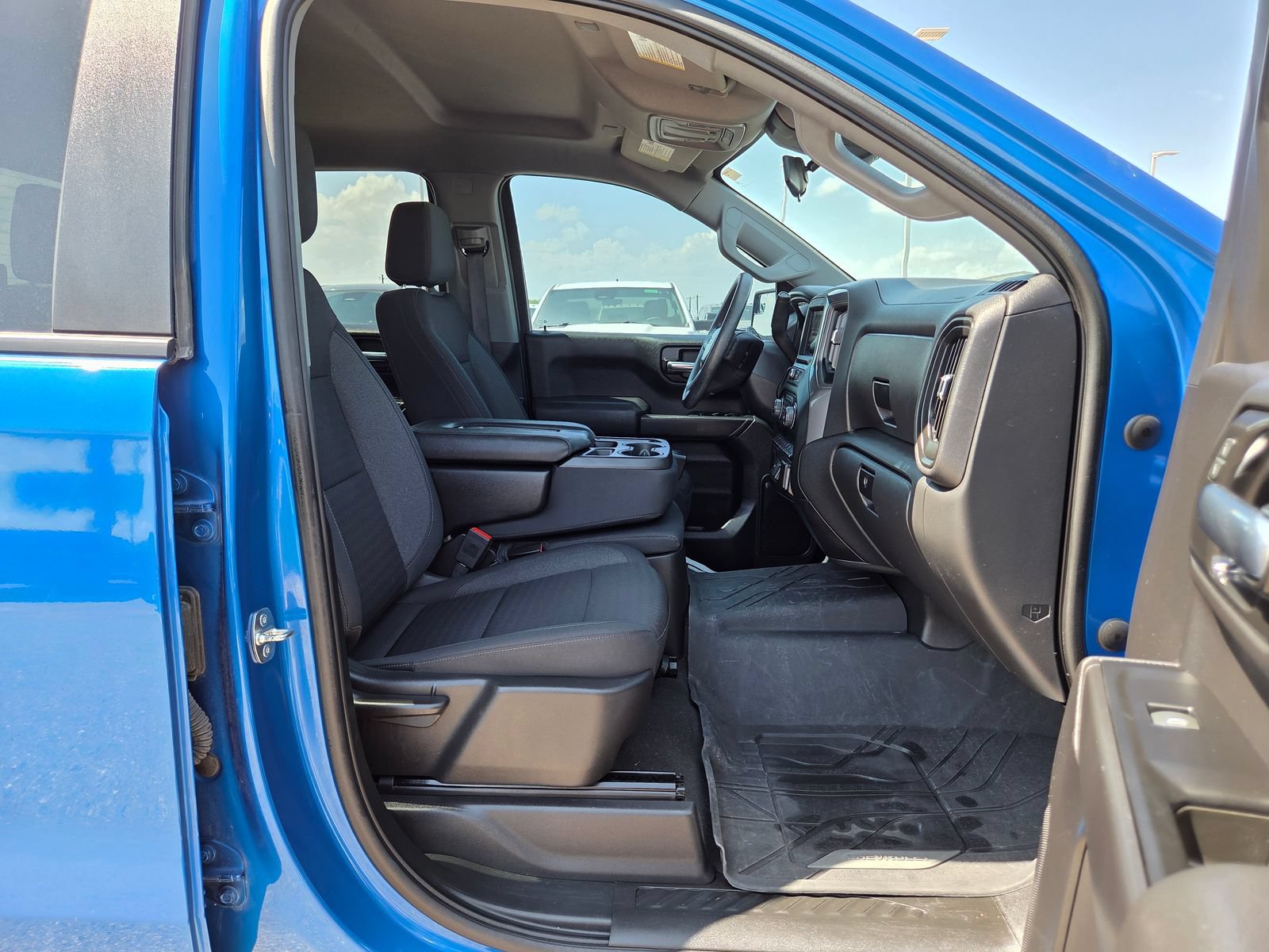 Used 2023 Chevrolet Silverado 1500 Custom RWD image 21