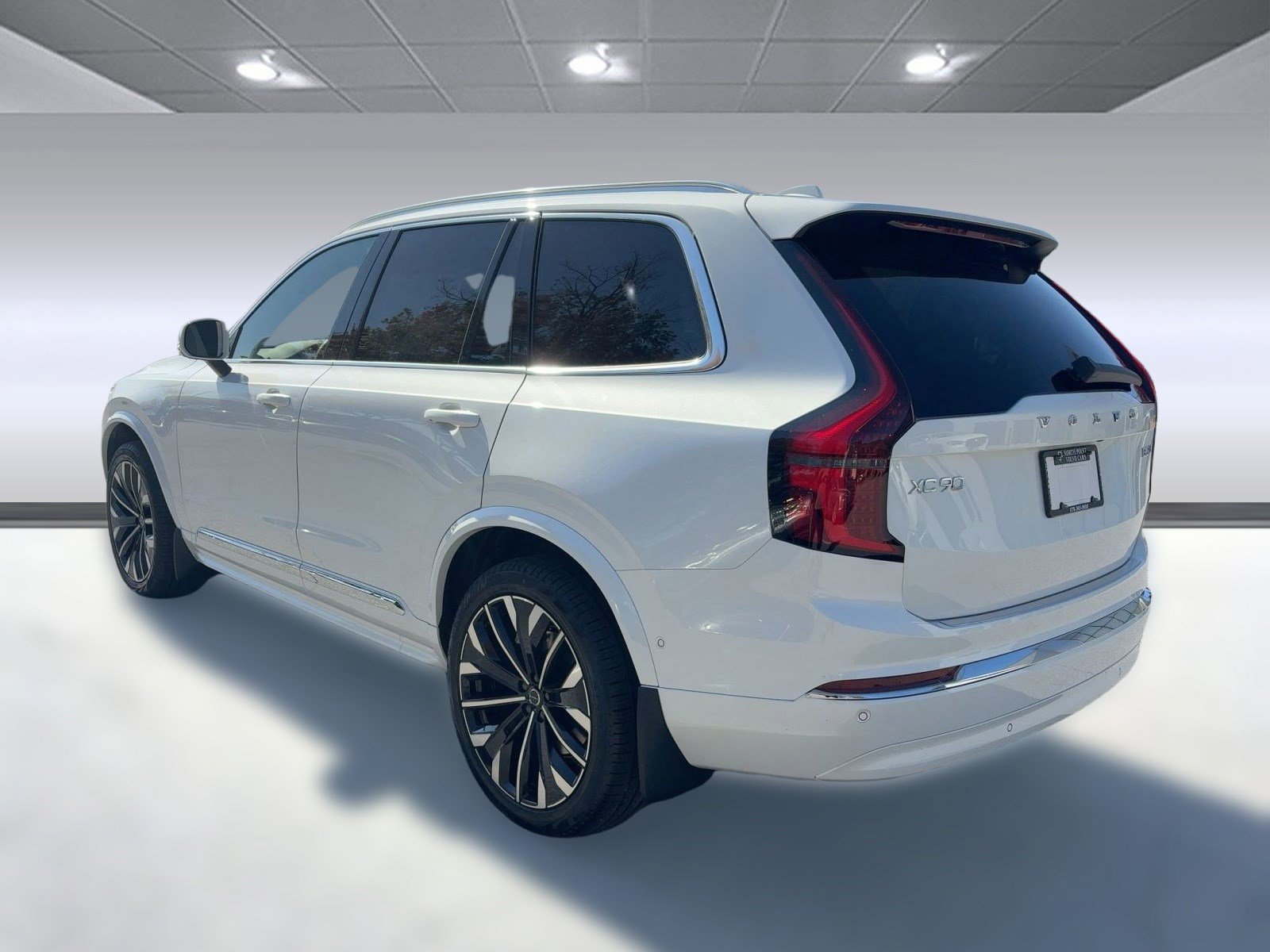 New 2026 Volvo XC90 B5 Plus image 3