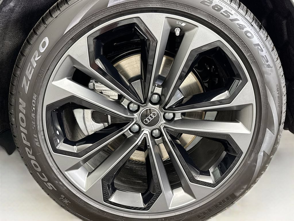 Used 2026 Audi Q7 3.0T Premium Plus w/ Premium Plus Package AWD/4WD image 29