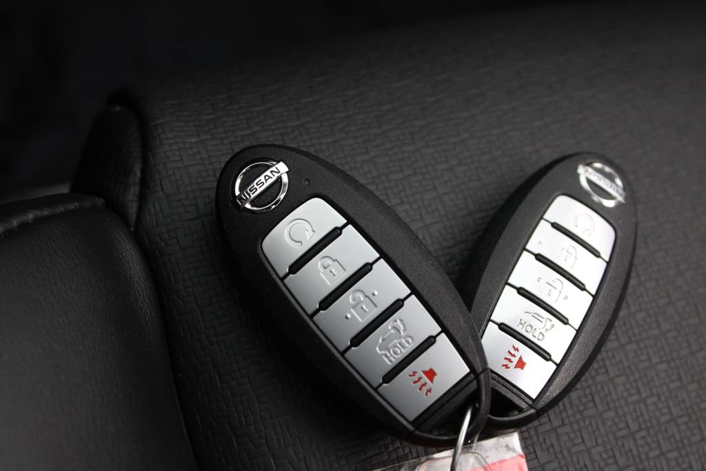 Certified 2021 Nissan Rogue SV w/ Premium Package image 33