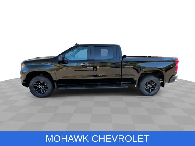 Used 2023 Chevrolet Silverado 1500 Custom Trail Boss w/ Midnight Edition AWD/4WD image 6