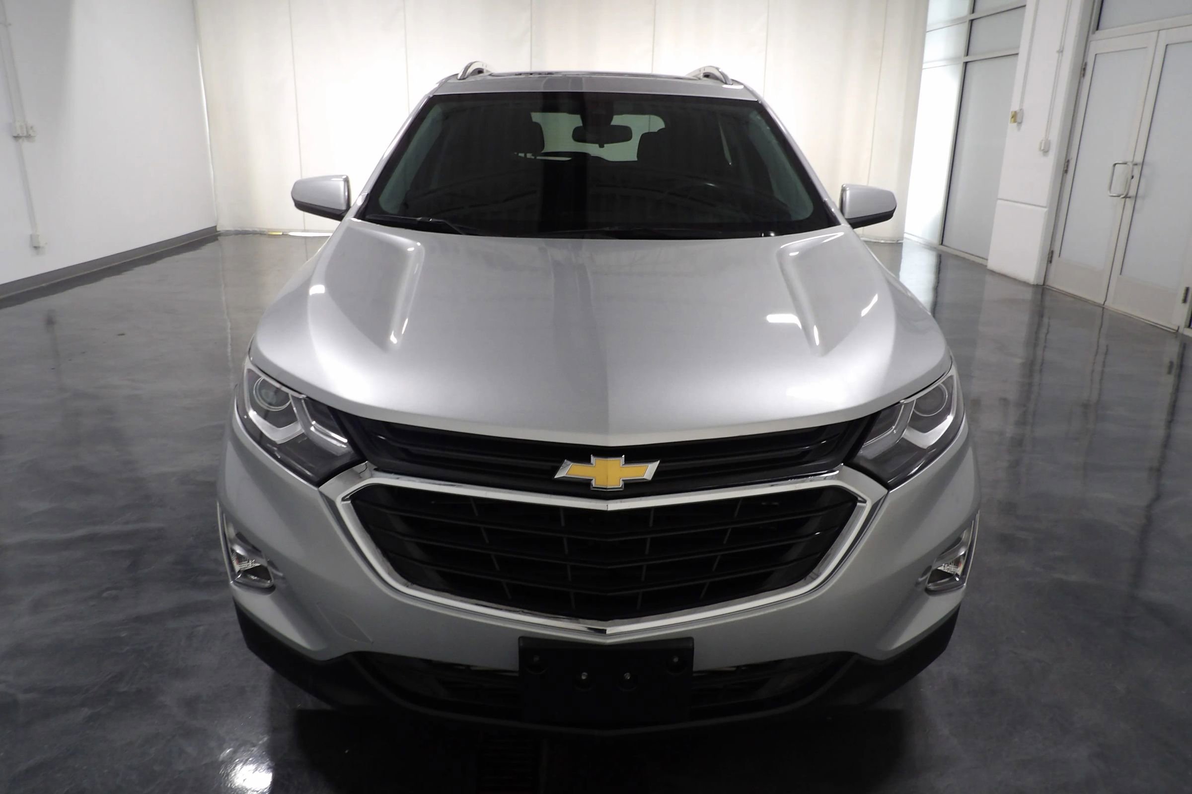 Used 2021 Chevrolet Equinox LT FWD image 2