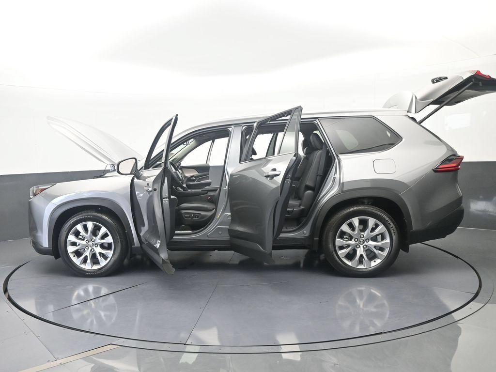 Used 2025 Toyota Grand Highlander AWD image 76