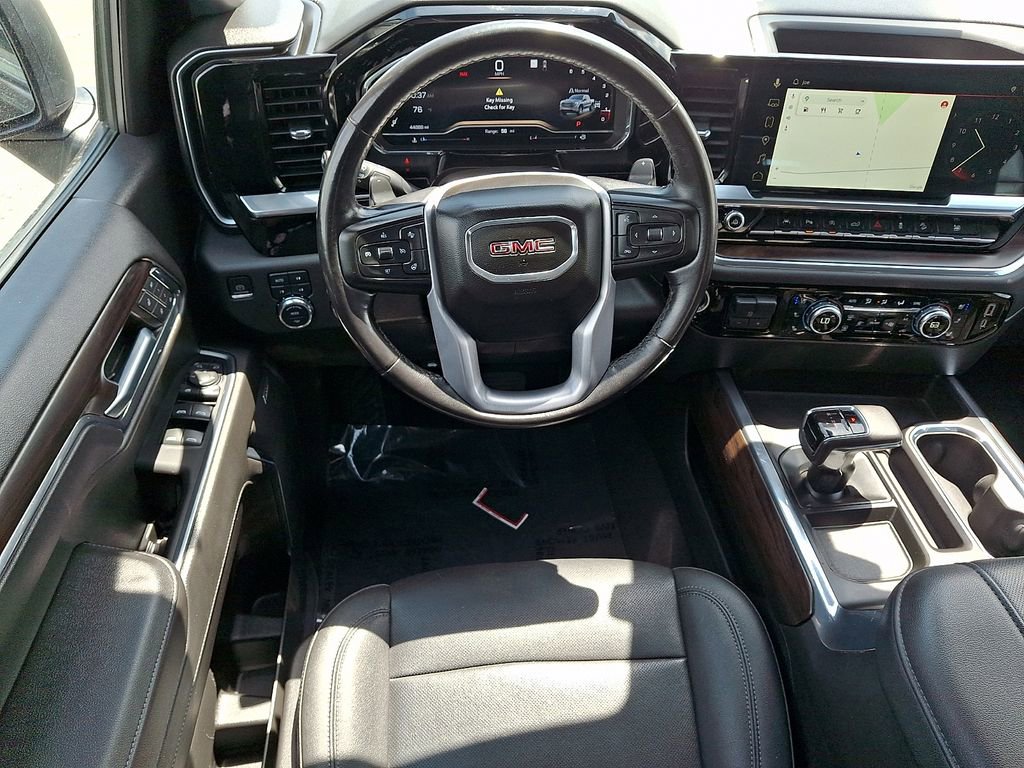Used 2022 GMC Sierra 1500 SLT w/ SLT Premium Plus Package AWD/4WD image 10