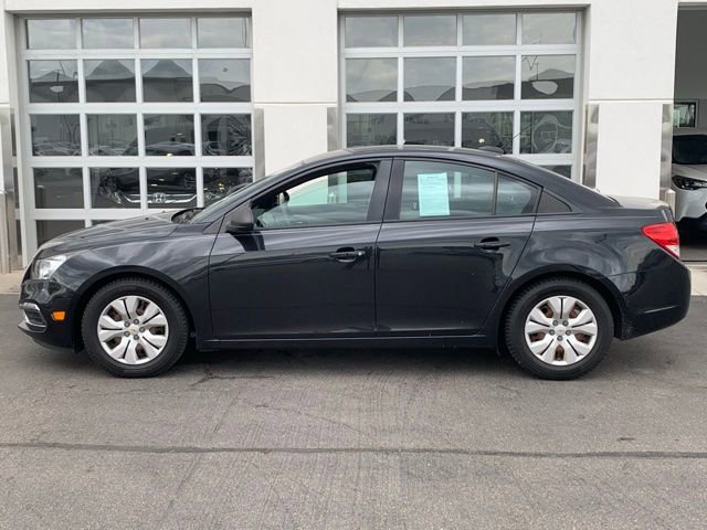 Used 2016 Chevrolet Cruze LS FWD image 3