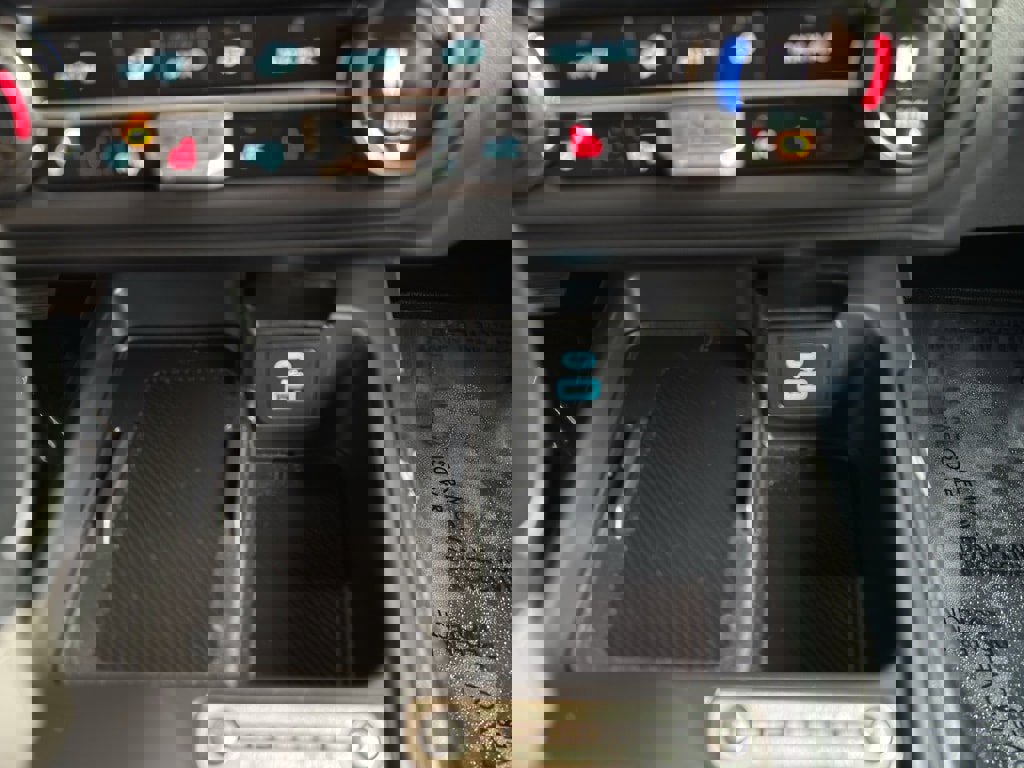 New 2025 Ford Bronco Outer Banks w/ Black Appearance Package image 28