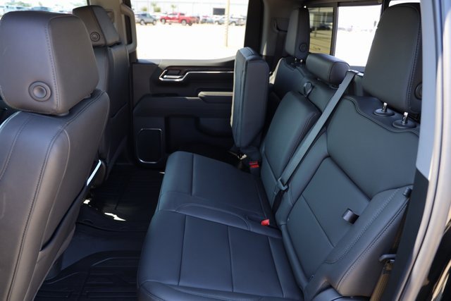 New 2026 GMC Sierra 1500 SLT image 12