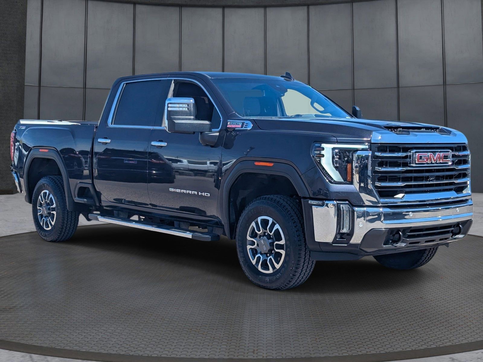 Used 2024 GMC Sierra 2500 SLT w/ SLT Premium Package image 8