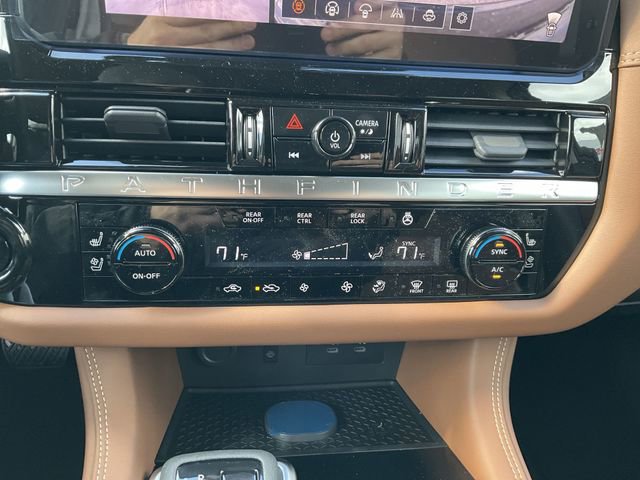 New 2026 Nissan Pathfinder Platinum w/ Accent Package image 15