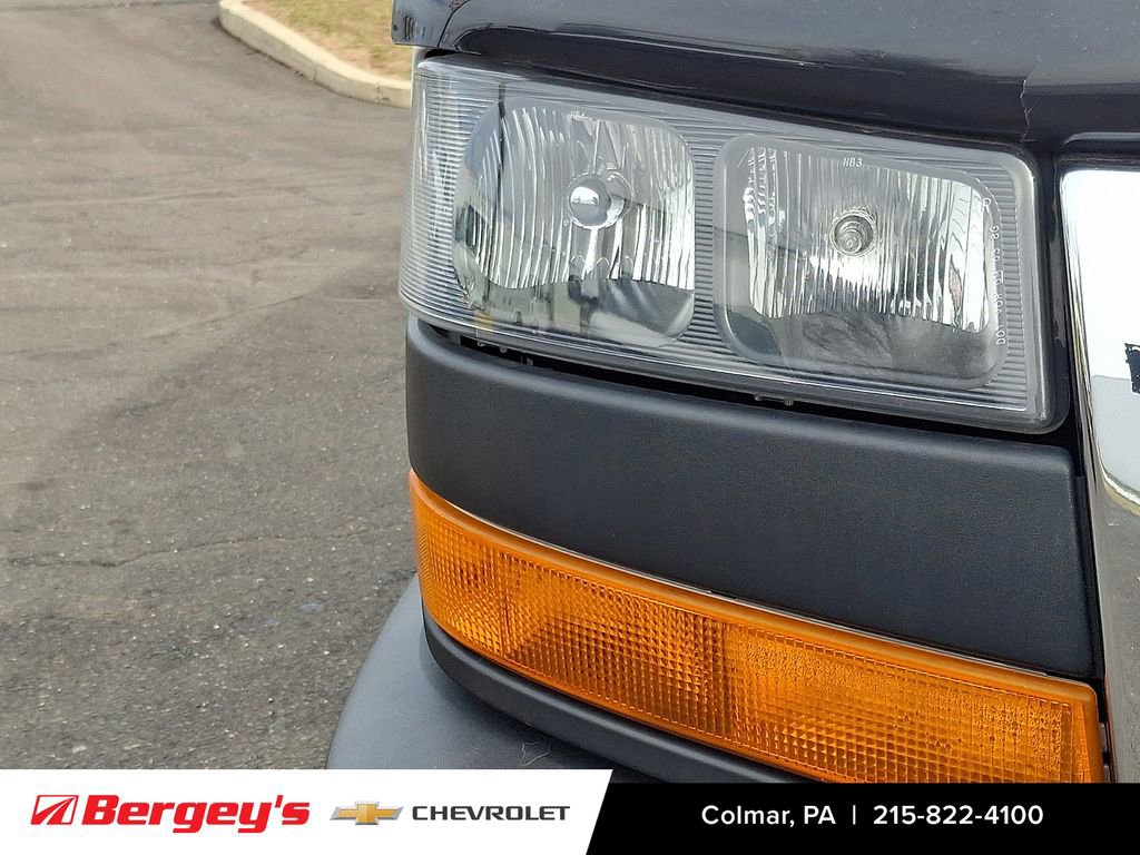 Certified 2016 GMC Savana 2500 image 11