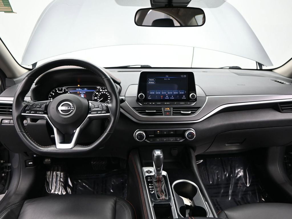 Used 2024 Nissan Altima 2.5 SR image 32