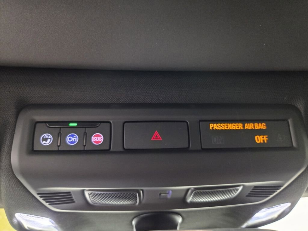 Used 2023 Chevrolet Corvette Stingray Coupe w/ Z51 Performance Package image 20