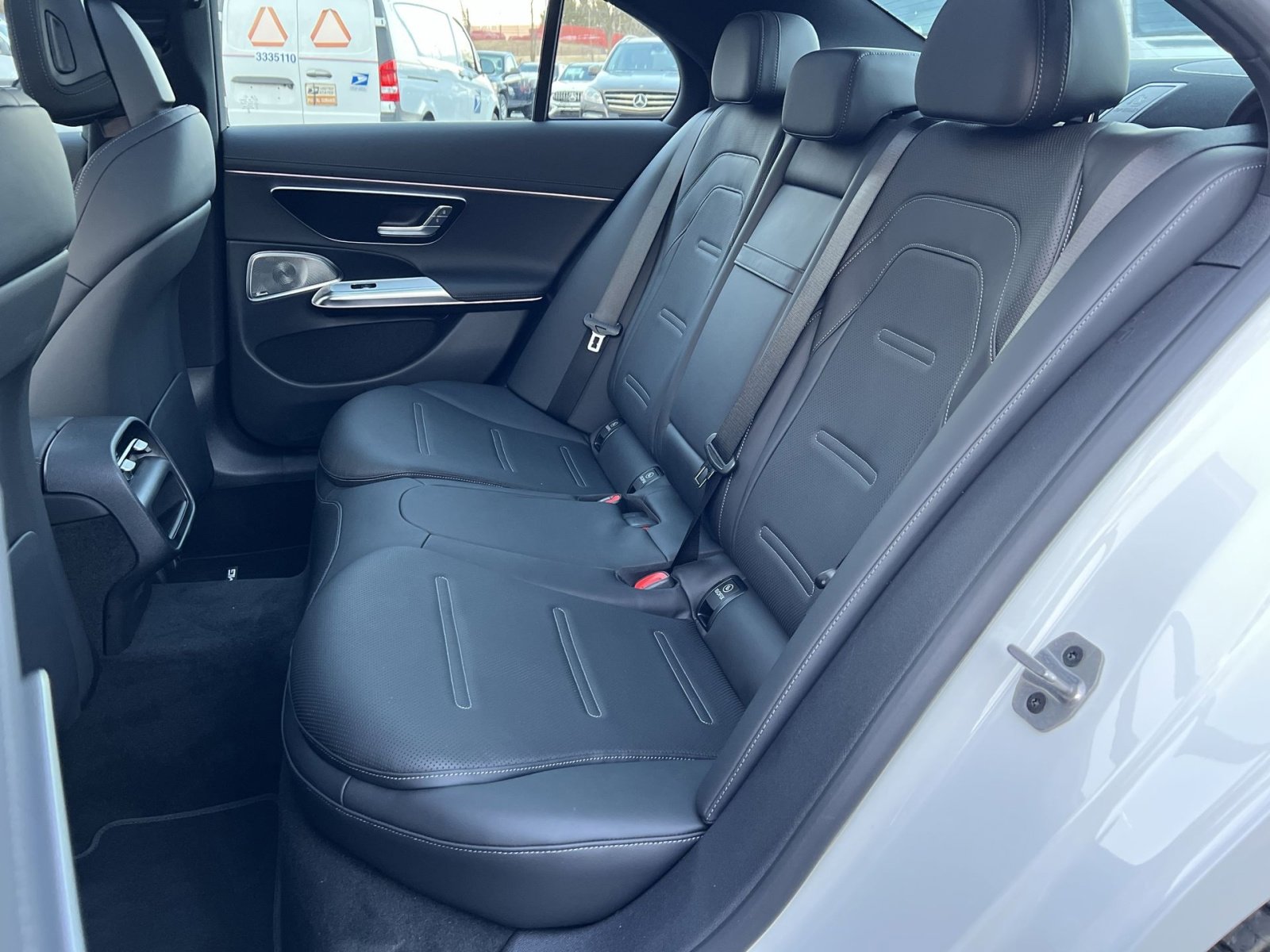 New 2026 Mercedes-Benz E 53 AMG e 4MATIC Sedan image 23