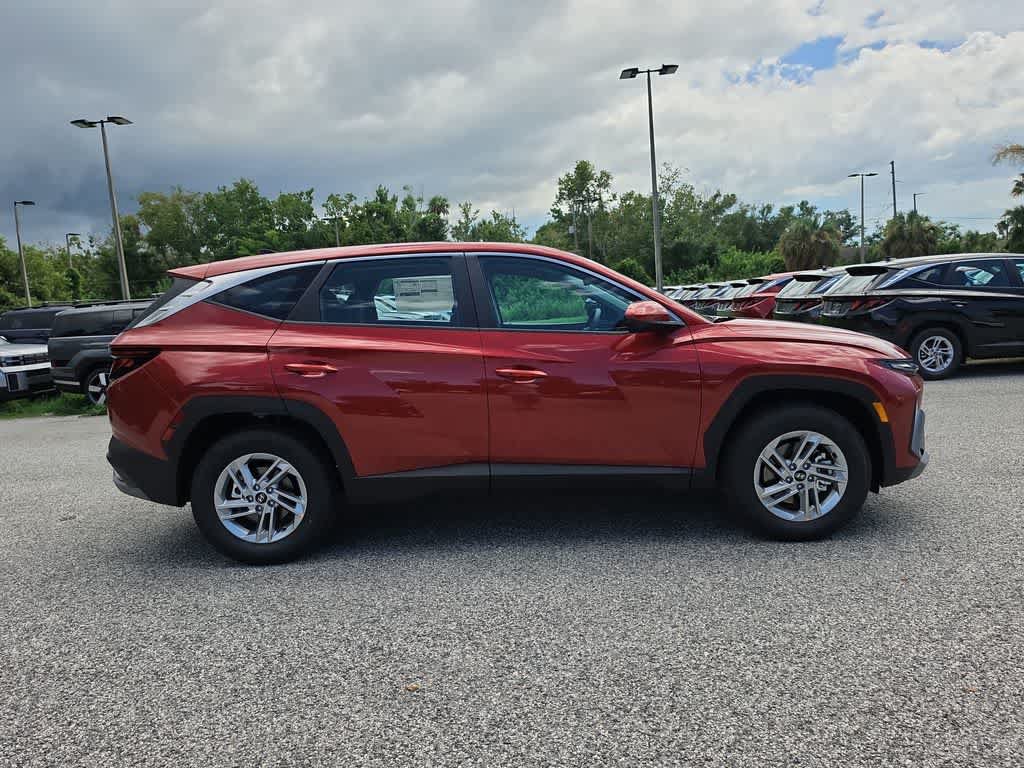 New 2026 Hyundai Tucson SE w/ Tow & Go Package FWD image 8
