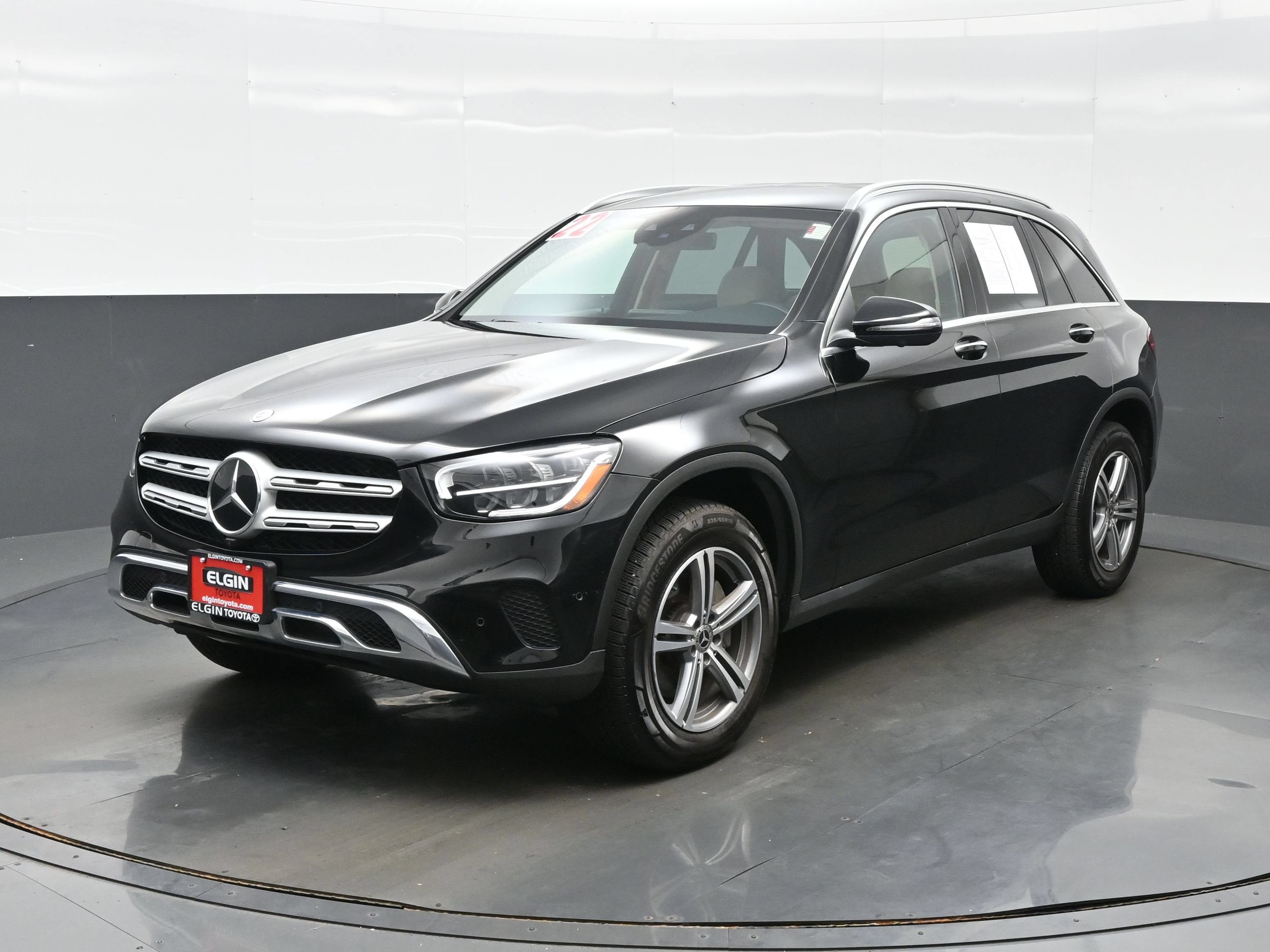 Used 2022 Mercedes-Benz GLC 300 4MATIC image 2