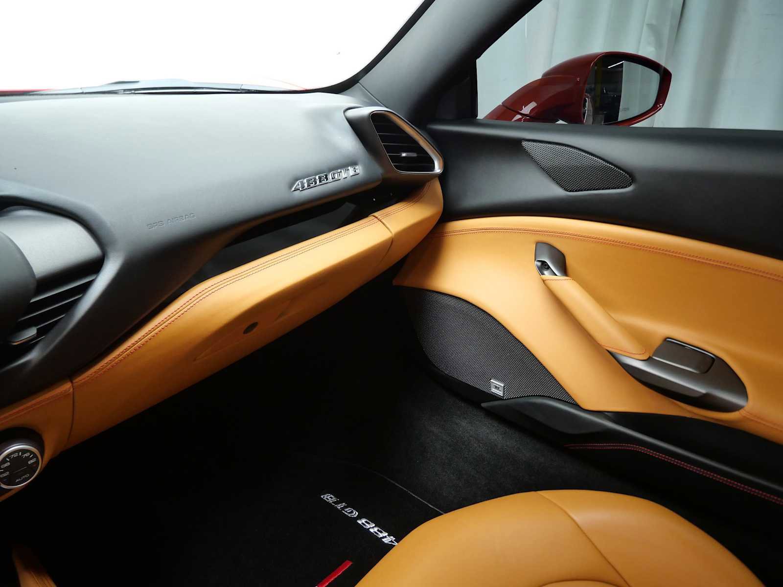 Certified 2018 Ferrari 488 GTB image 21