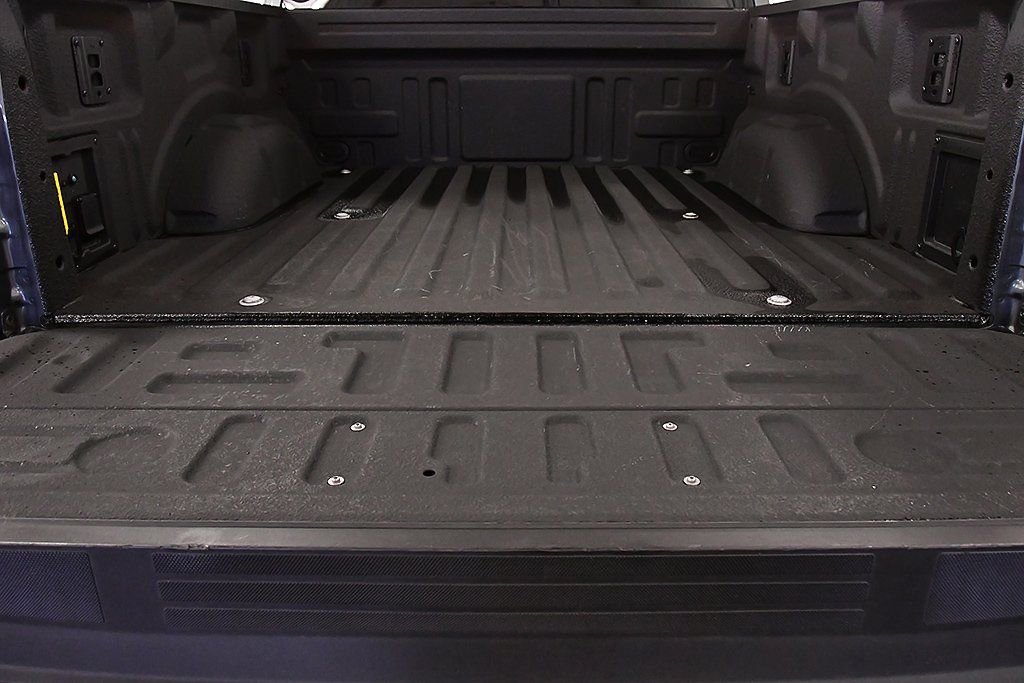 Used 2025 Ford F150 Lightning XLT image 15