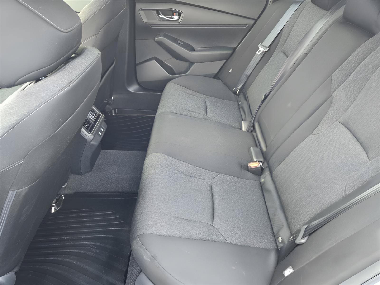 Used 2025 Honda Accord SE image 28