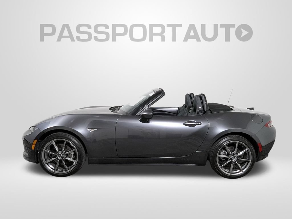 Used 2022 MAZDA MX-5 Miata Grand Touring RWD image 3