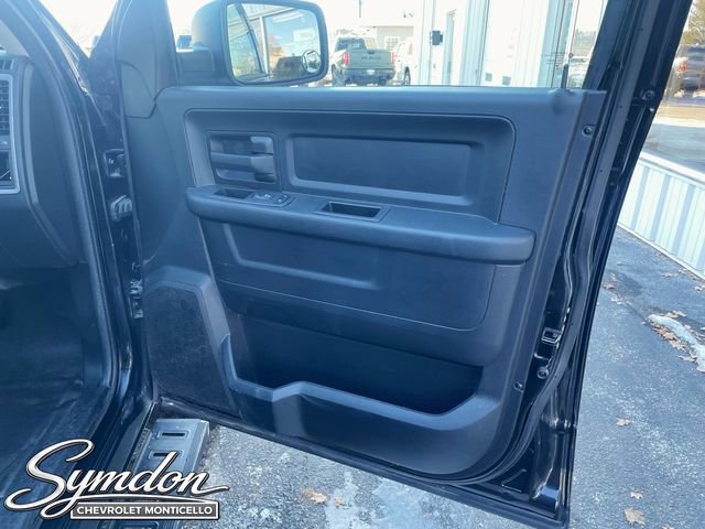 Used 2020 RAM 1500 Tradesman w/ Chrome Appearance Group image 18