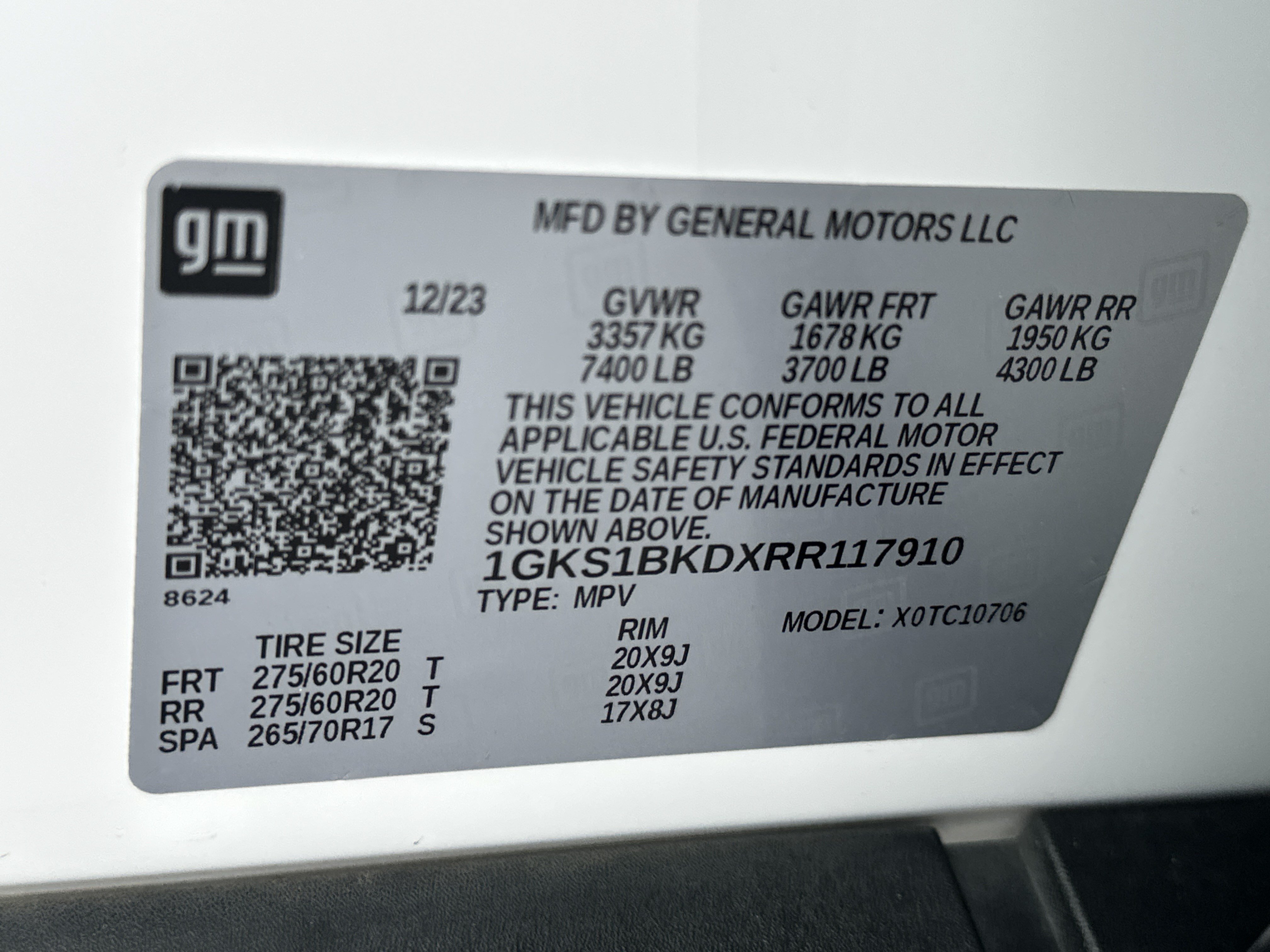 Used 2024 GMC Yukon SLT w/ SLT Luxury Package RWD image 29