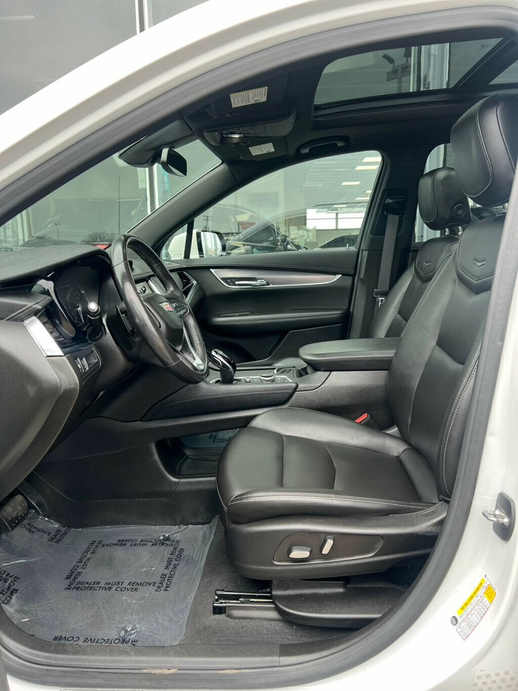 Used 2022 Cadillac XT6 Luxury FWD image 16