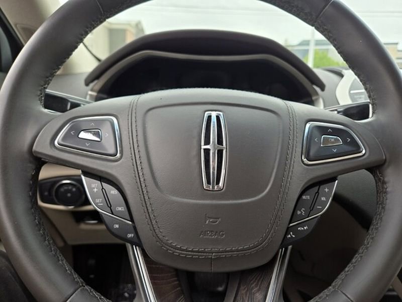 Used 2017 Lincoln MKZ Select w/ Select Plus Package image 31