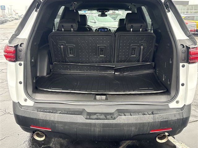 Used 2023 Chevrolet Traverse LT w/ LPO, Floor Liner Package image 24