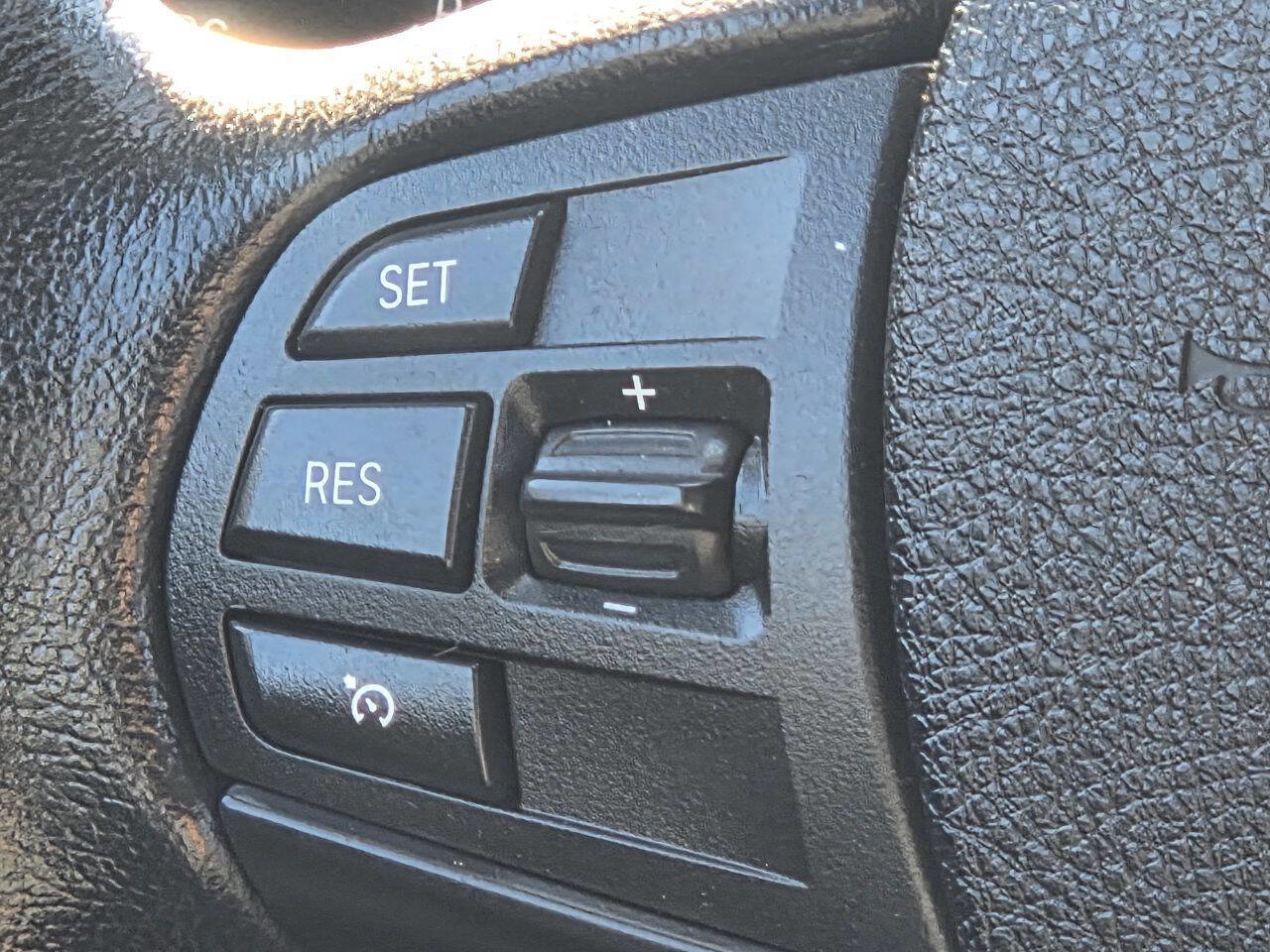 Used 2015 BMW 320i Sedan RWD image 26