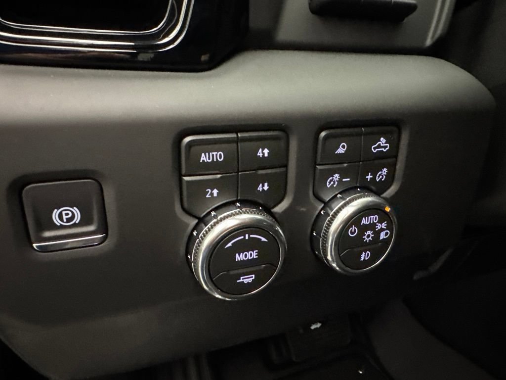 New 2026 GMC Sierra 2500 AT4 w/ AT4 Premium Plus Package AWD/4WD image 27