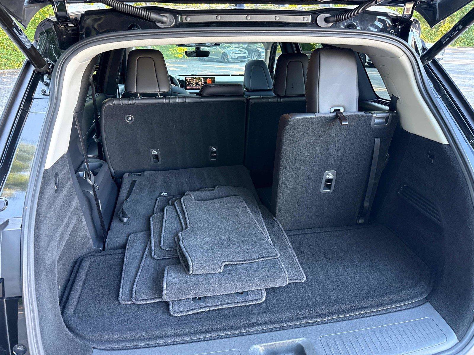 Used 2025 INFINITI QX60 Luxe w/ Cargo Package FWD image 31