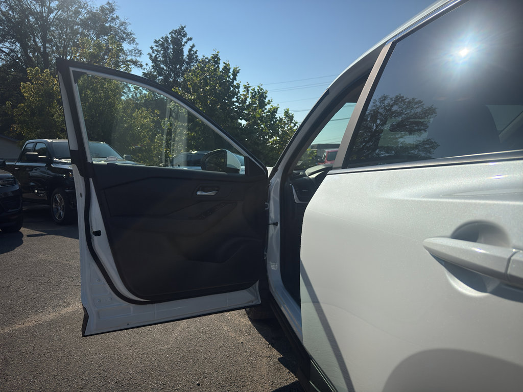 New 2026 Nissan Rogue SV image 18