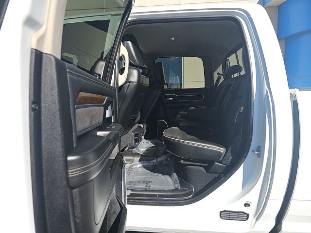Used 2024 RAM 2500 Laramie AWD/4WD image 8