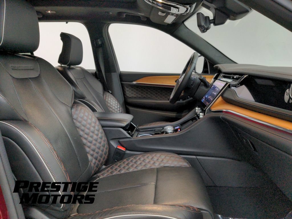 Used 2022 Jeep Grand Cherokee Summit AWD/4WD image 28