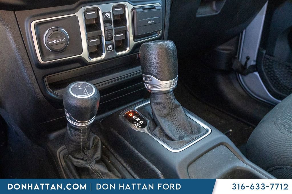 Used 2023 Jeep Gladiator Sport image 11