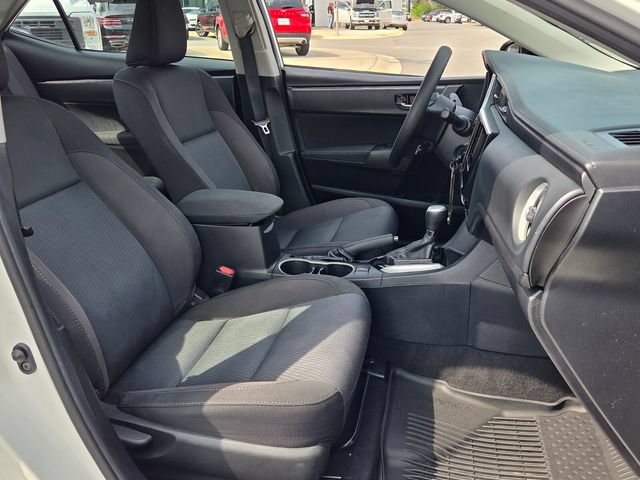 Used 2018 Toyota Corolla LE FWD image 16