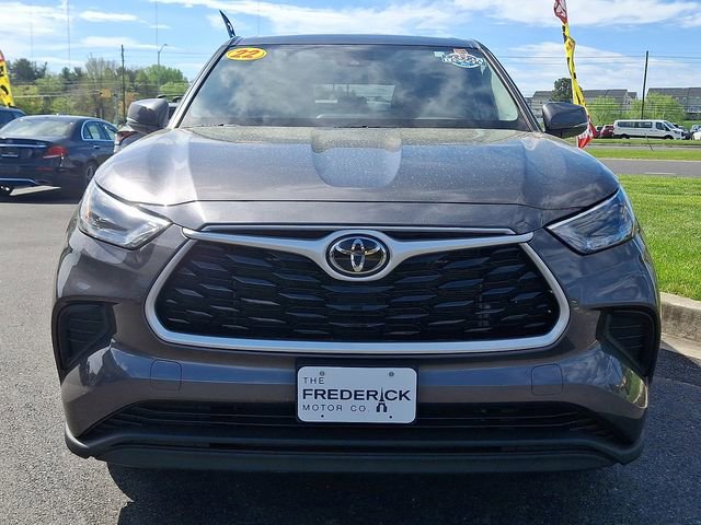 Used 2022 Toyota Highlander L AWD/4WD image 2