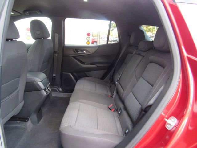 Used 2026 Chevrolet Equinox LT image 17