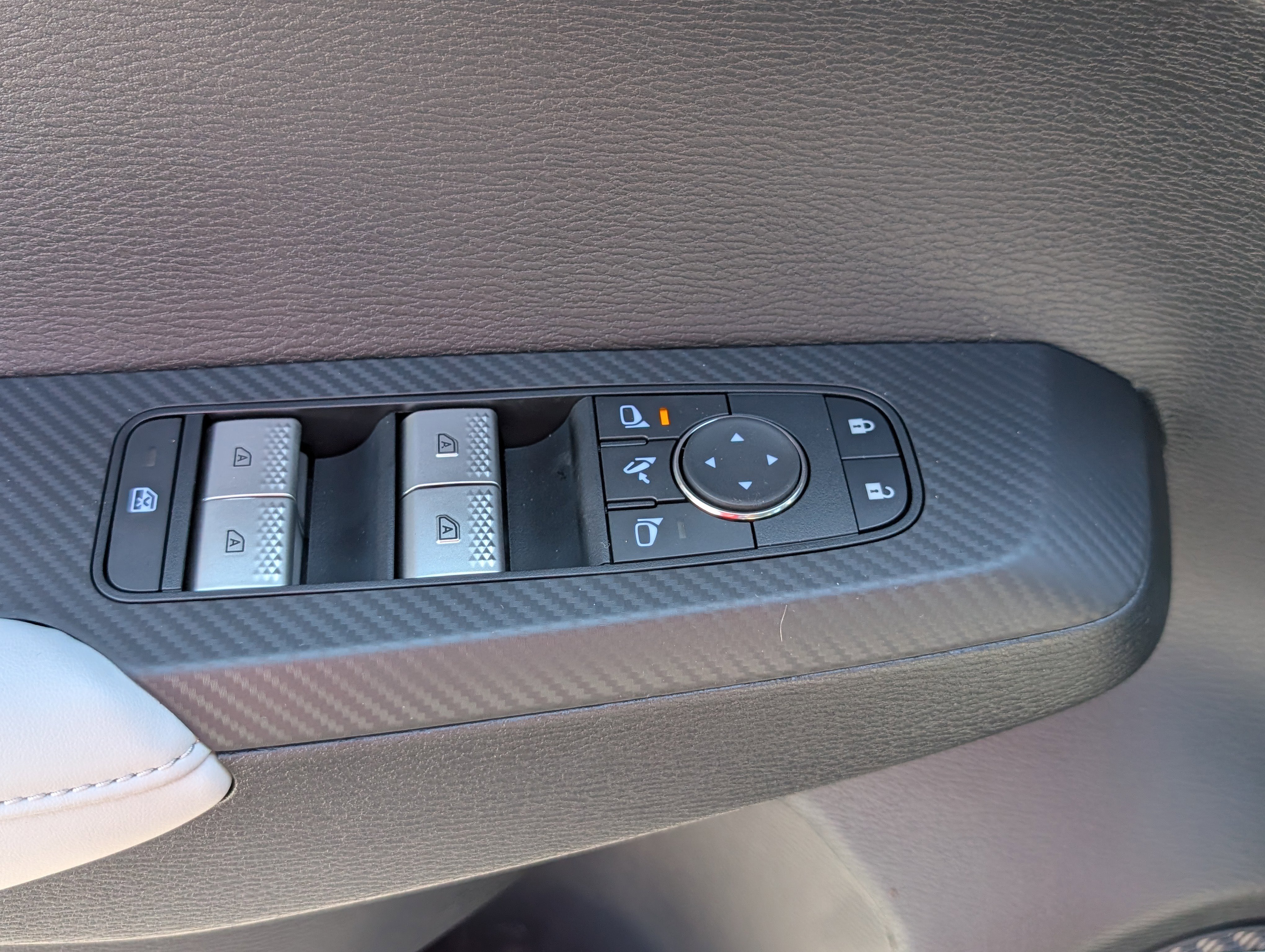 New 2025 Mitsubishi Outlander SEL image 22